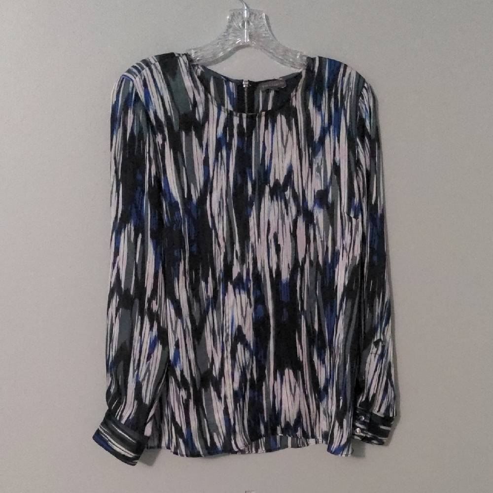 VINCE CAMUTO women's medium blue, white, & black long sleeve patterned top